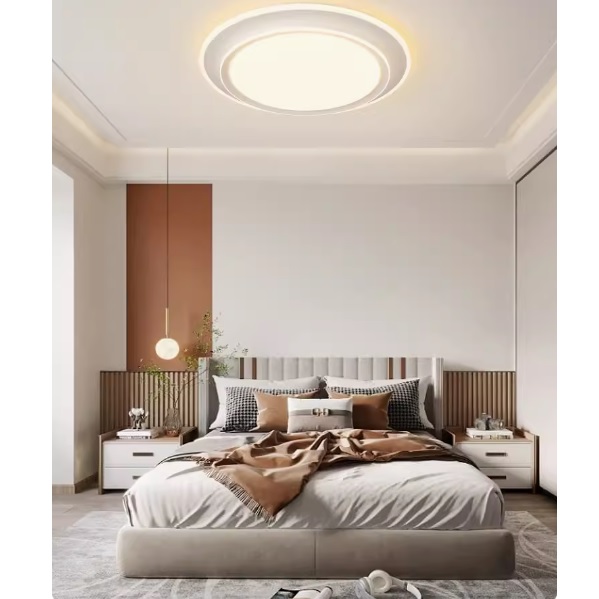 Ceiling lighting round U-Gold in bedroom